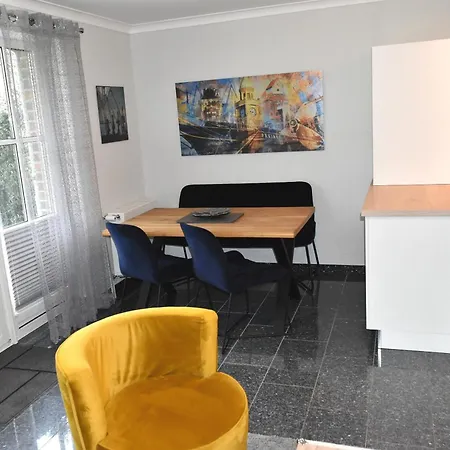 Ostseeallee 4 Nr 01 דירה